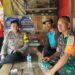 Bhabinkamtibmas Bersama Babinsa melaksanakan kegiatan Sambang / Silaturahmi Kamtibmas kepada warga masyarakat Kp. Baros