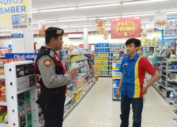 Berikan Himbauan Polsek Lembursitu Pada Karyawan Mini Market