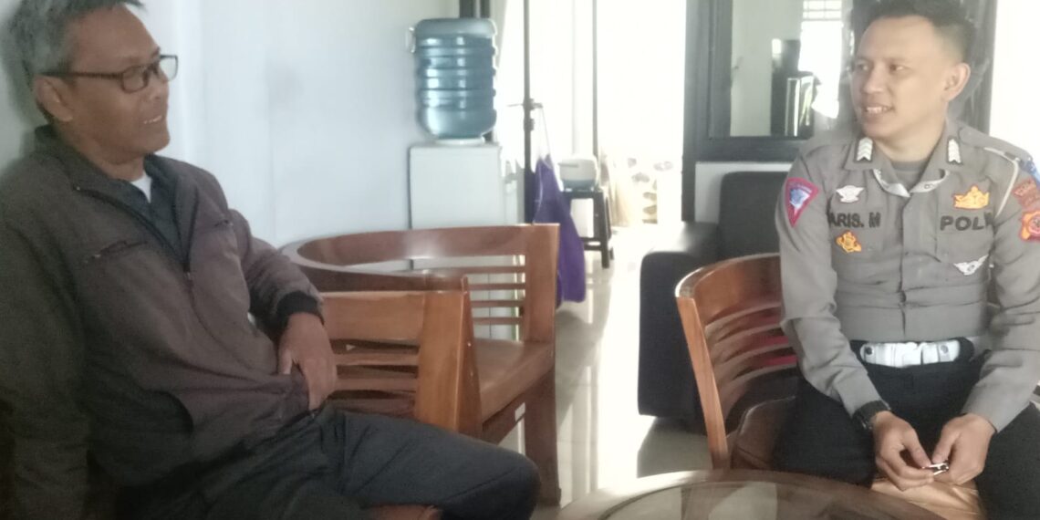 Sosialisasikan ETLE Pada Warga Kecamatan Cisaat Panit Lantas Polsek Cisaat