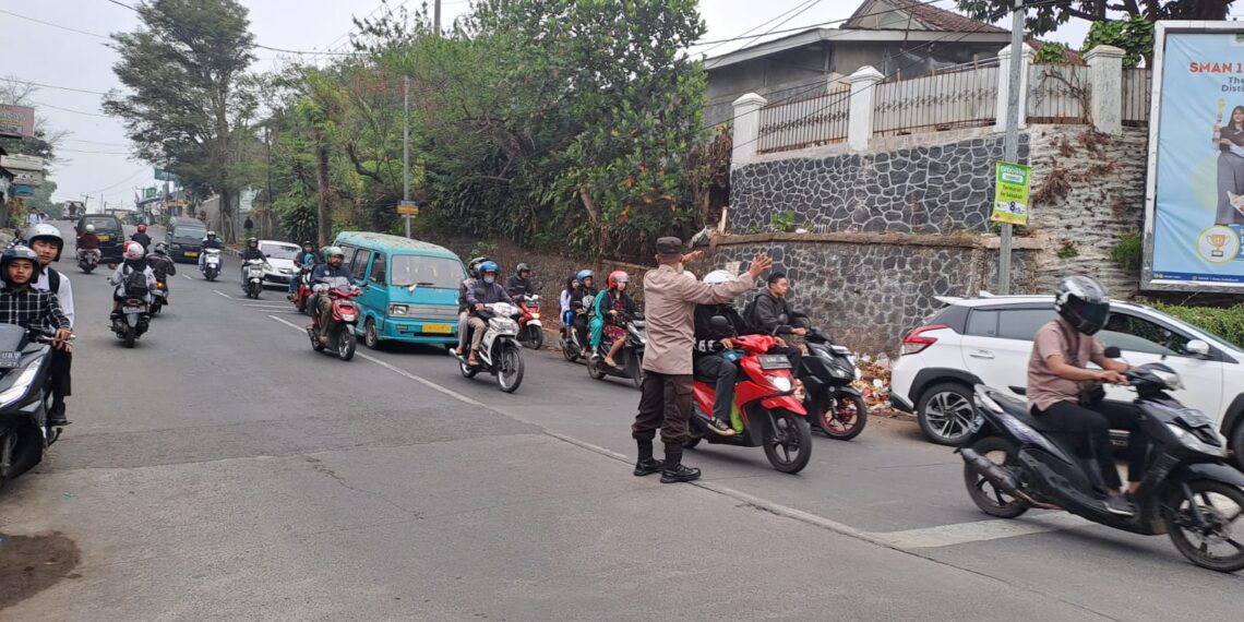 Gatur Pagi Hari Polsek Citamiang Sebagai Bentuk Pelayanan Kepada Masyarakat