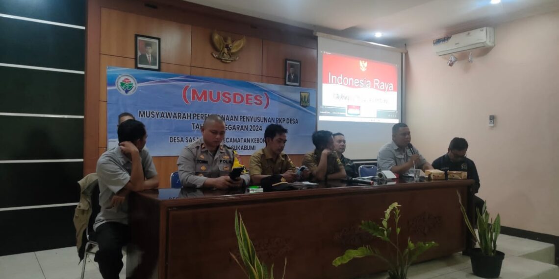 Kapolsek Kebon Pedes Menghadiri Kegiatan Musyawarah Perencanaan Penyusunan RKP Desa Sasagaran Tahun Anggaran 2024