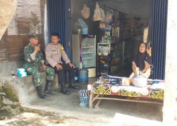 Sinergitas TNI-Polri Sambangi Warga Binaanya  dan Ajak Warga Jaga Kamtibmas