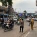 Untuk mengurai kepadatan arus Lalu lintas dipagi hari, personil samapta Polsek Gunungpuyuh rutin melaksanakan gatur siang
