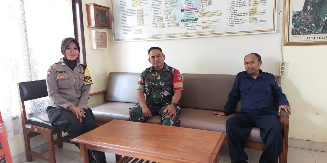 Bhabinkamtibmas Polwan Laksanakan Sambang ke Kantor Kelurahan