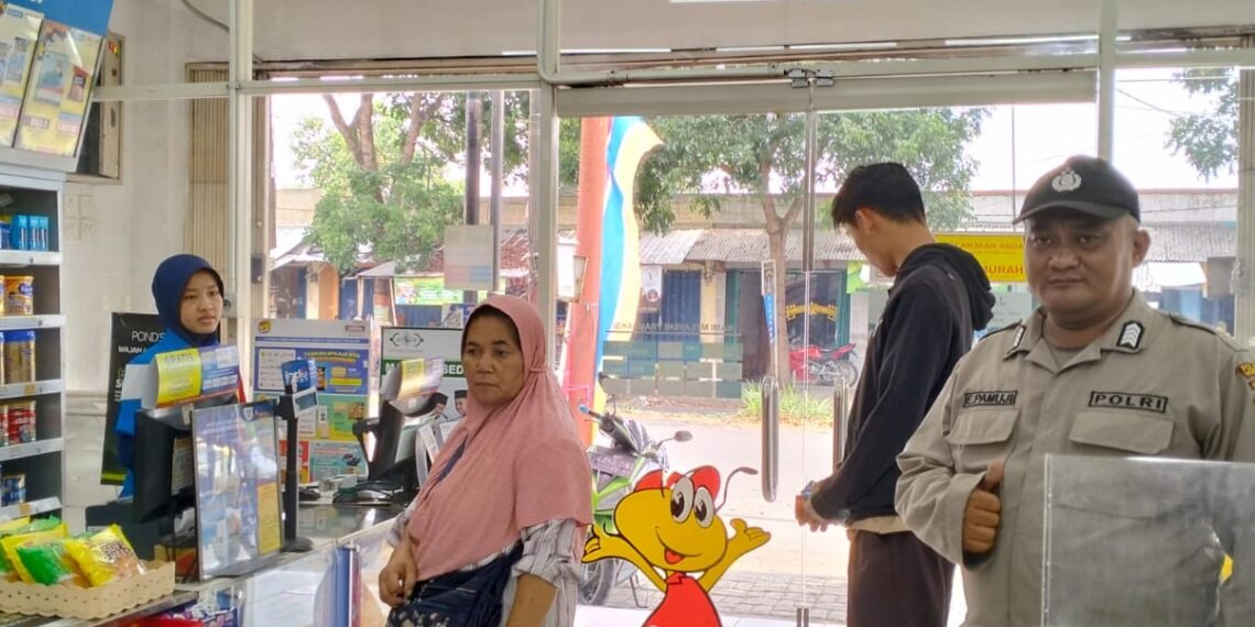 Upaya Cegah Kejahatan Siang Hari, Polsek Kebon Pedes Patroli Dialogis Sampaikan Pesan Keamanan dan Ketertiban Masyarakat
