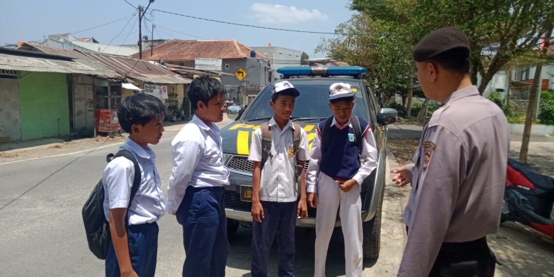 Antisipasi Tawuran antar Pelajar Polsek Cibeureum Laksanakan Pemantauan Pasca Bubaran Sekolah