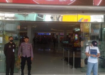 Polsek Cikole Lakukan Patroli di Sekitaran Pertokoan dan Pusat Perbelenjaan