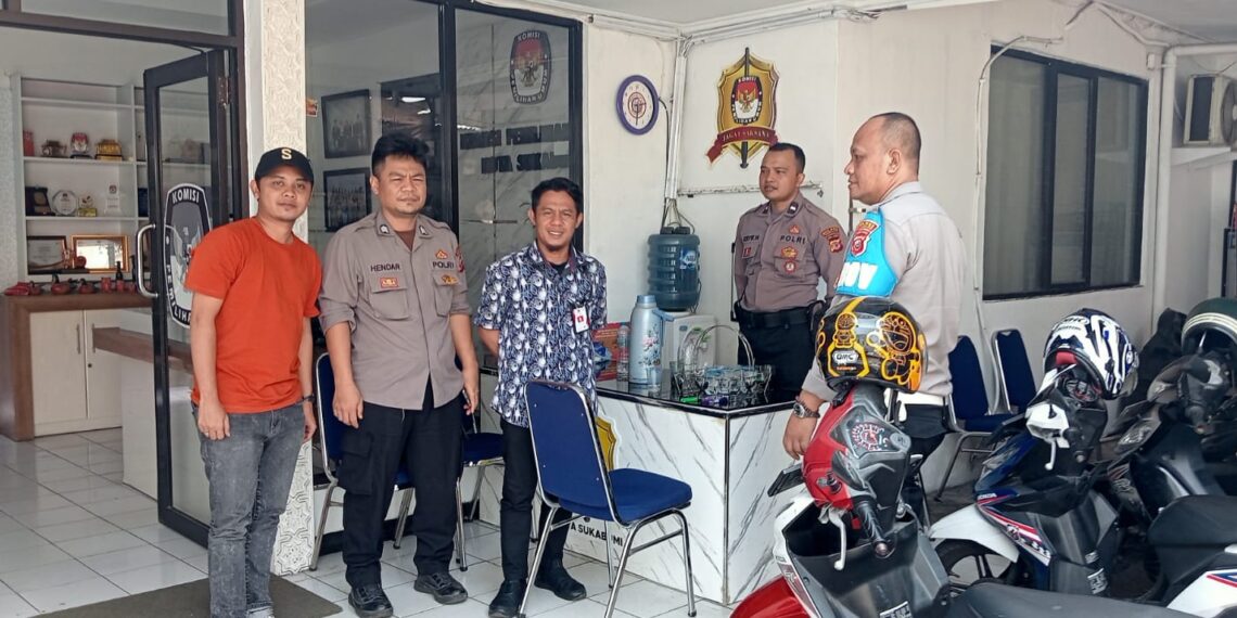 Polsek Citamiang Patroli Dialogis dan Sambangi Warga.