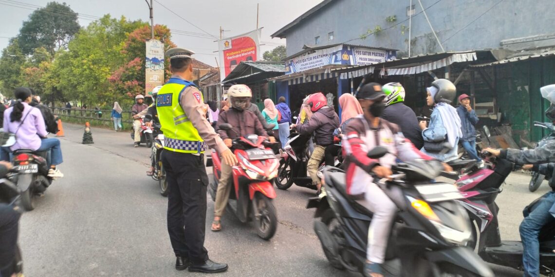 UNIT LANTAS POLSEK SUKALARANG GATUR LALIN PAGI