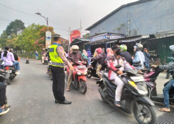 UNIT LANTAS POLSEK SUKALARANG GATUR LALIN PAGI
