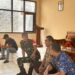 Sinergitas TNI-POLRI, Babinsa Dan Bhabinkamtibmas Kelurahan Cipanengah  Melaksanakan Giat Sambang Dan Berkoordinasi Dengan Staf Kelurahan Cipanengah