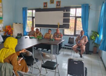 Ngariung sareng Kapolsek Cisaat Tampung Aduan dan Saran dari masyarakat