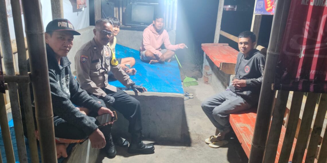 Bhabinkamtibmas Polsek Cisaat Sosialisasikan  Anti-Narkoba di Kampung Bebas Narkoba