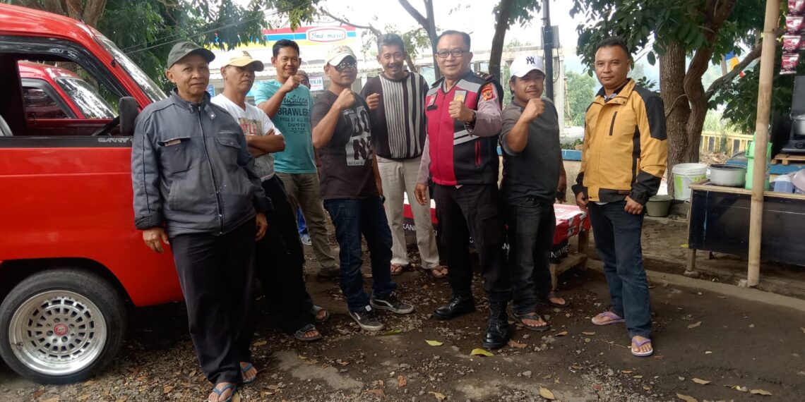 Patroli Dialogis Upaya Polsek Kadudampit Cegah Gangguan Kamtibmas
