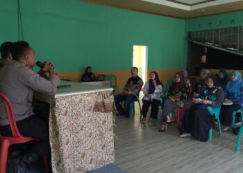 Bhabinkamtibmas Menghadiri Rapat Evaluasi Dan Validasi Data Gizi Anak dan Ibu Hamil Dalam Rangka Percepatan Penangan Stunting,