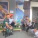 Lewat Sambang Senergitas TNI – POLRI Bhabinsa Dan Bhabinkamtibmas Polsek Sukalarang Ajak Warga Wujudkan Kamtibmas Kondusif