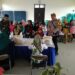 Anggota Bhabinkamtibmas Kel Nyomplong melaksanakan  monitoring dan pengamanan Penyaluran Bantuan Pangan Cadangan Beras Pemerintah