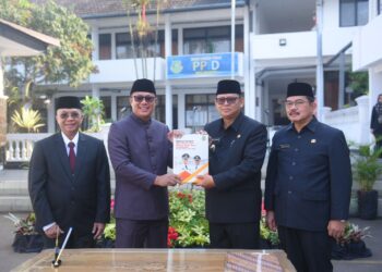 Serah Terima Jabatan Kepada Pejabat Wali Kota Sukabumi