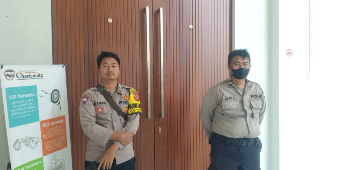 Polsek sukabumi Laksanakan Pengamanan Minggu kasih dan Pengamanan gereja