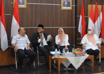Penjabat Wali Kota Sukabumi Mengikuti Upacara Ziarah Nasional di TPU Surya Kencana