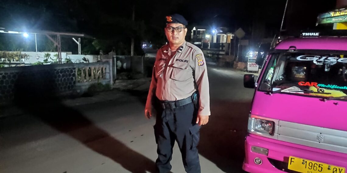 Unit samapta Polsek Kebon pedes Gencarkan Patroli di malam hari