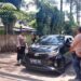 Gatur lalin di pintu masuk situgunung bentuk pelayanan kepada pengunjung tempat wisata