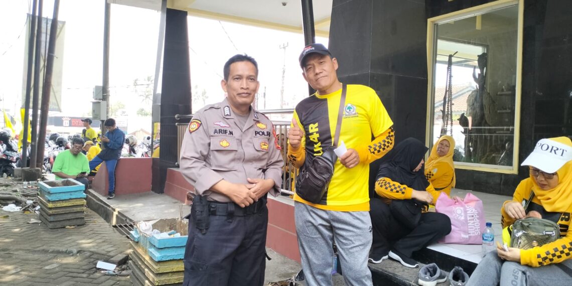 Patroli Dialogis Sampaikan Pesan Kamtibmas Pada Masyarakat Oleh Unit Samapta Polsek Cisaat