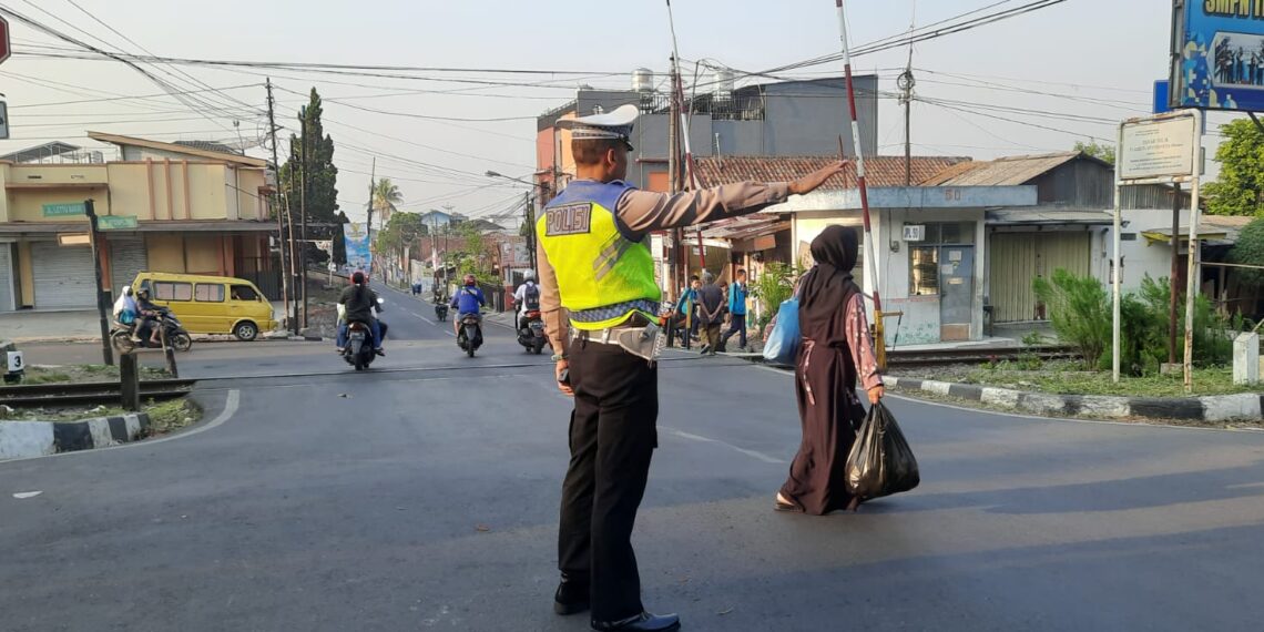 Gatur Lalu lintas pagi, Bentuk Pelayanan kepada Masyarakat guna terciptanya Kamseltibcar Lantas