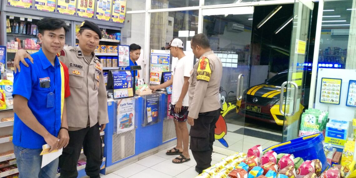 Patroli Malam Kontrol Minimarket, Polsek Sukalarang Anggota Samapta