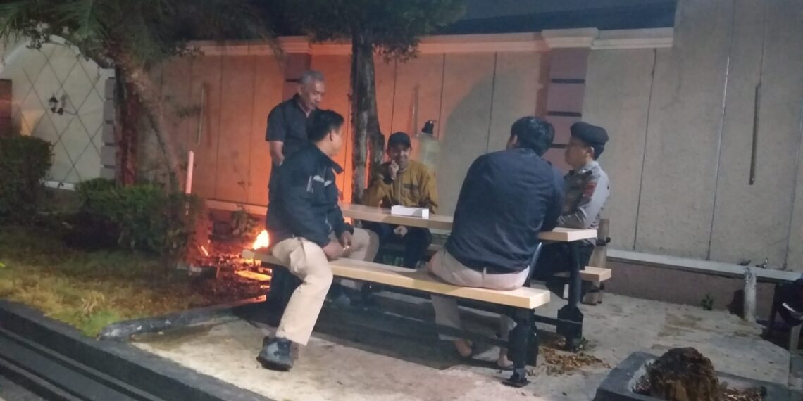 PATROLI PERUMAHAN POLSEK GUNUNGPUYUH POLRES SUKABUMI KOTA PELIHARA KEAMANAN DAN KETERTIBAN MASYARAKAT