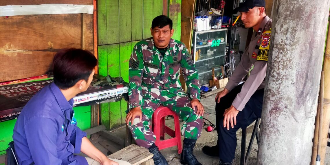 SINERGITAS TNI-POLRI MELAKSANAKAN SAMBANG / SILATURAHMI KAMTIBMAS KEPADA WARGA MASYARAKAT.