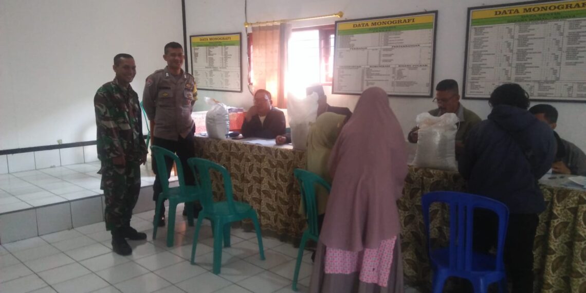 Bhabinkamtibmas Polsek Dan Bhabinsa Kadudampit Sambangi Warga Binaan
