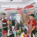 Berikan Himbauan Kamtibmas Kepada Karyawan Mini Market, Polsek Cireunghas Gencar Laksanakan Patroli