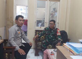Sambangi tokoh agama dan Tokoh  pemuda,Bhabinkamtibmas dan Babinsa sampaikan pesan kamtibmas