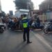 Antisipasi Kemacetan,Polisi polsek sukalarang Gelar Gatur Sore Bubaran Karyawan PT. Pratama Dan PT. GSI II