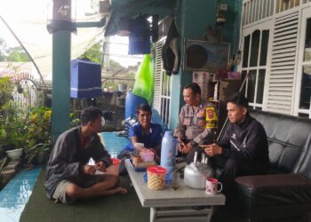 Berikan Himbauan dan Pesan-Pesan Kamtibmas, Bhabinkamtibmas Desa Sudajayagirang Polsek Sukabumi