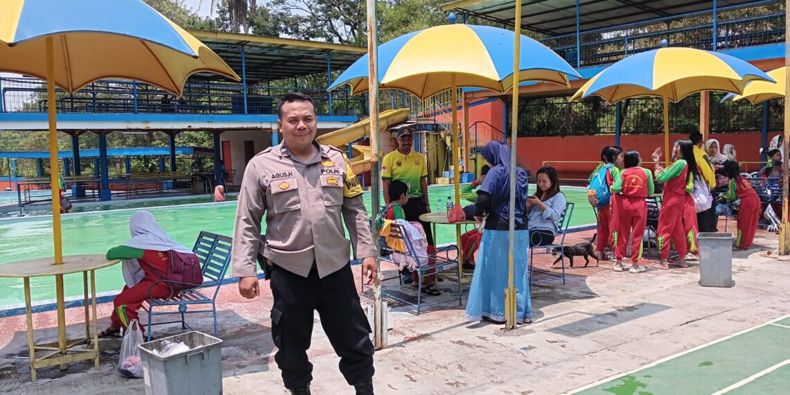 Bhabinkamtibmas Polsek Cisaat kunjungi obyek Wisata Sampaikan Himbauan Kamtibmas Pada Pengelola Dan Pengunjung