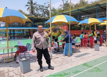 Bhabinkamtibmas  Polsek Cisaat kunjungi obyek Wisata Sampaikan Himbauan Kamtibmas Pada Pengelola Dan Pengunjung