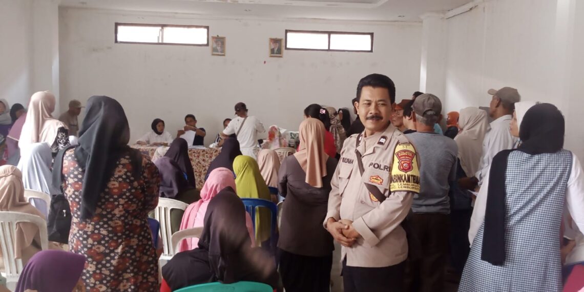 Bhabinkamtibmas Pengamanan dan monitoring Penyaluran Beras