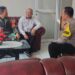 Sinergitas TNI-POLRI Bhabinkamtibmas bersama Babinsa sambang dan Dialogis kepada Tokoh Masyarakat.