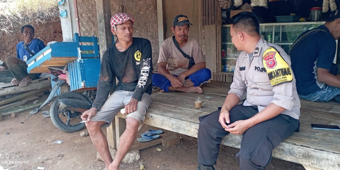 GIAT SAMBANG, BHABINKAMTIBMAS POLSEK GUNUNGGURUH JALIN SILATURAHMI DENGAN WARGA BINAAN
