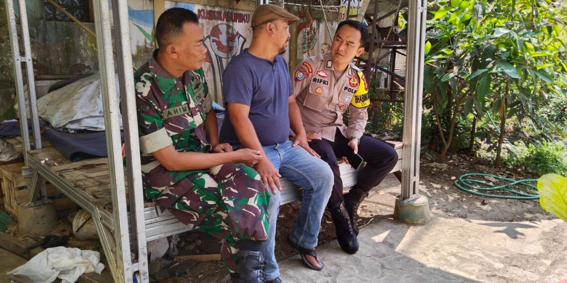 Bhabinkamtibmas Polsek Cikole beserta Babinsa Laksanakan Giat Silaturahmi