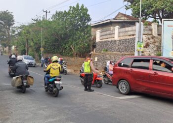 Polsek Citamiang Gatur Pagi Hari Sebagai Bentuk Pelayanan Kepada Masyarakat