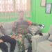 Sinergitas TNI-POLRI Bhabinkamtibmas bersama Babinsa    sambang dan Dialogis kepada Kepala Sekolah SD Nanggeleng.
