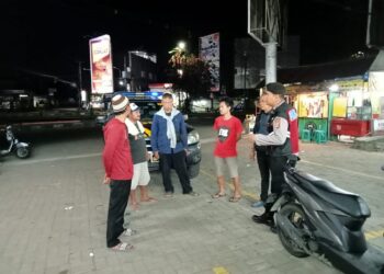Ciptakan Rasa Aman Polsek Lembursitu  Lakukan Patroli Malam