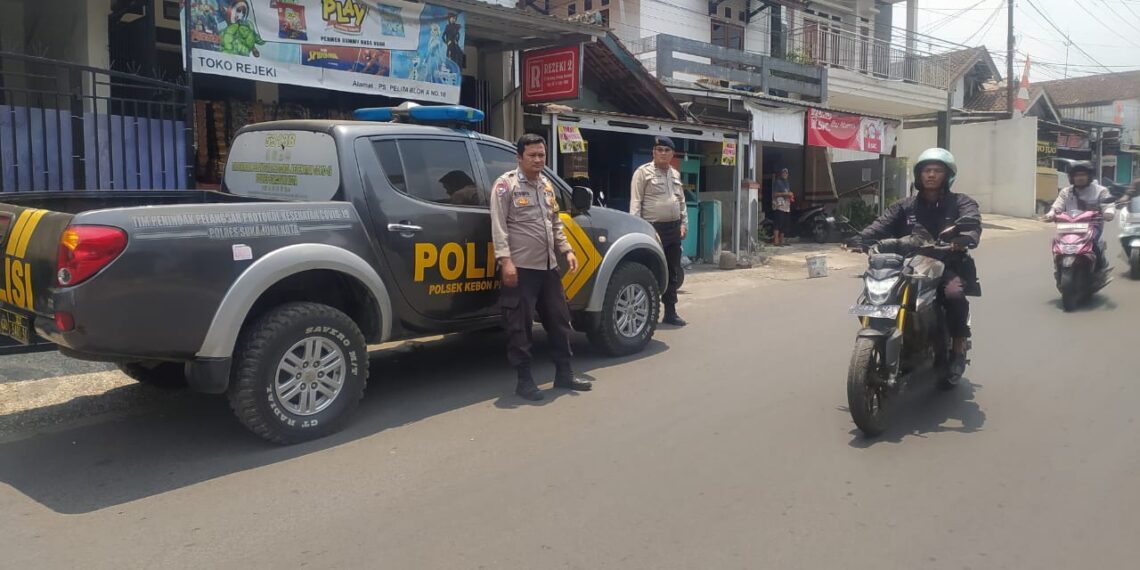 Polsek Kebon Pedes Patroli Siang Hari Jaga Situasi Kamtibmas