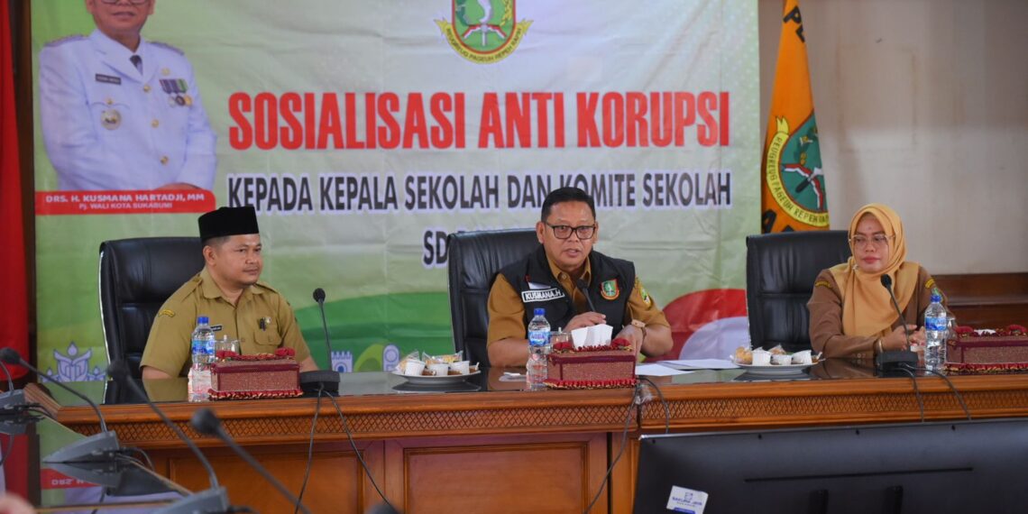 Sosialisasi Anti Korupsi Bagi Kepala Sekolah Tingkat SD dan SMP Se-Kota Sukabumi
