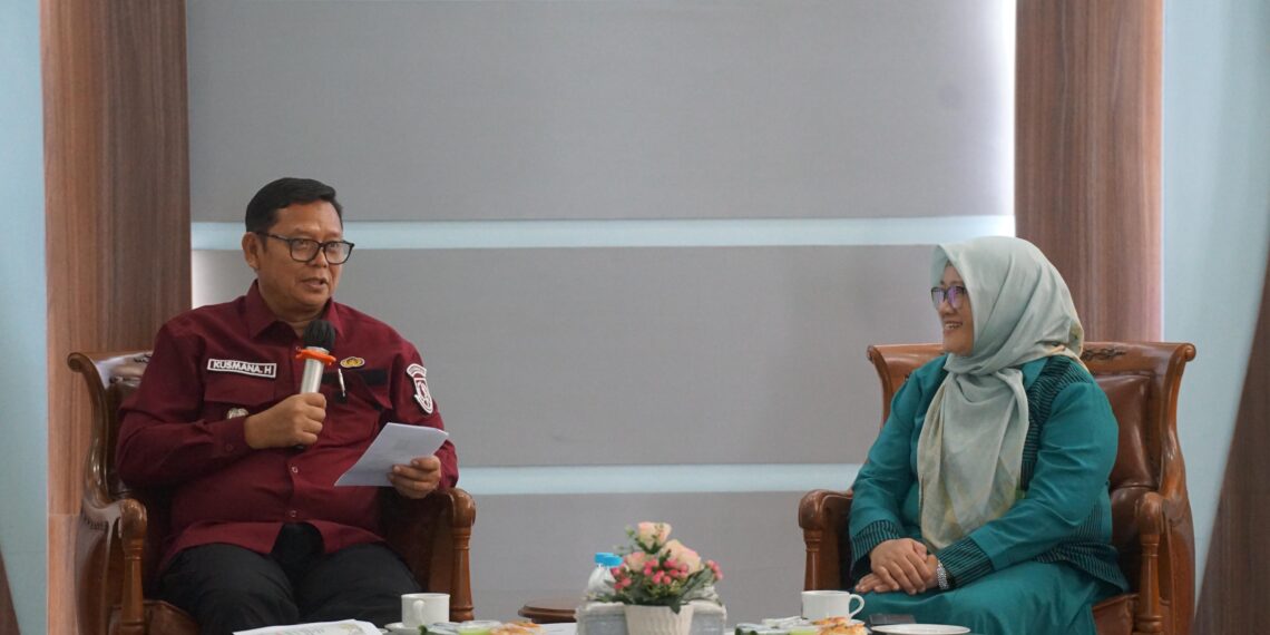 PJ Wali Kota Sukabumi Presentasikan Inovasi Strategi Layanan Informasi Publik