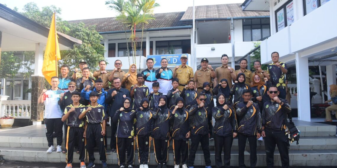 Pelepasan Kontingen Kota Sukabumi Menuju Olahraga Tradisional di Subang