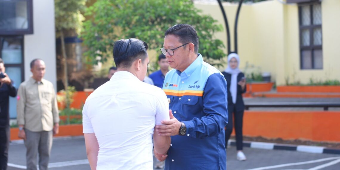 Penjabat Wali Kota Sukabumi Bina Apel Pagi di Bappeda Kota Sukabumi